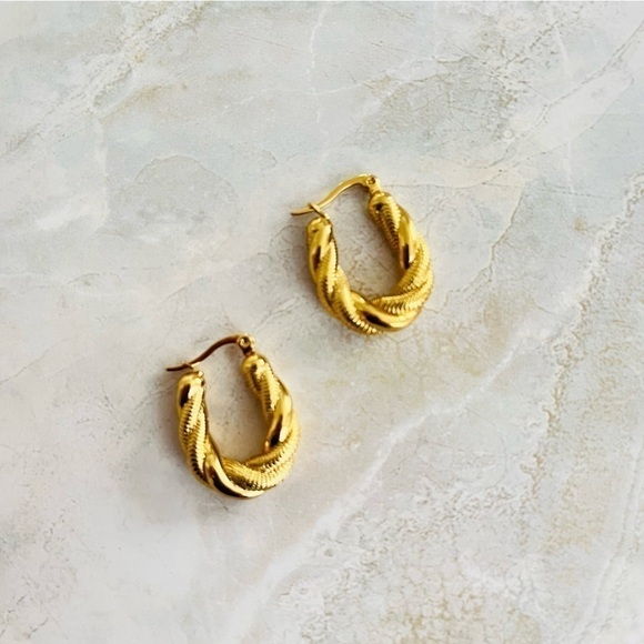Vintage twist mini hoop earrings gold - Picture 1 of 6